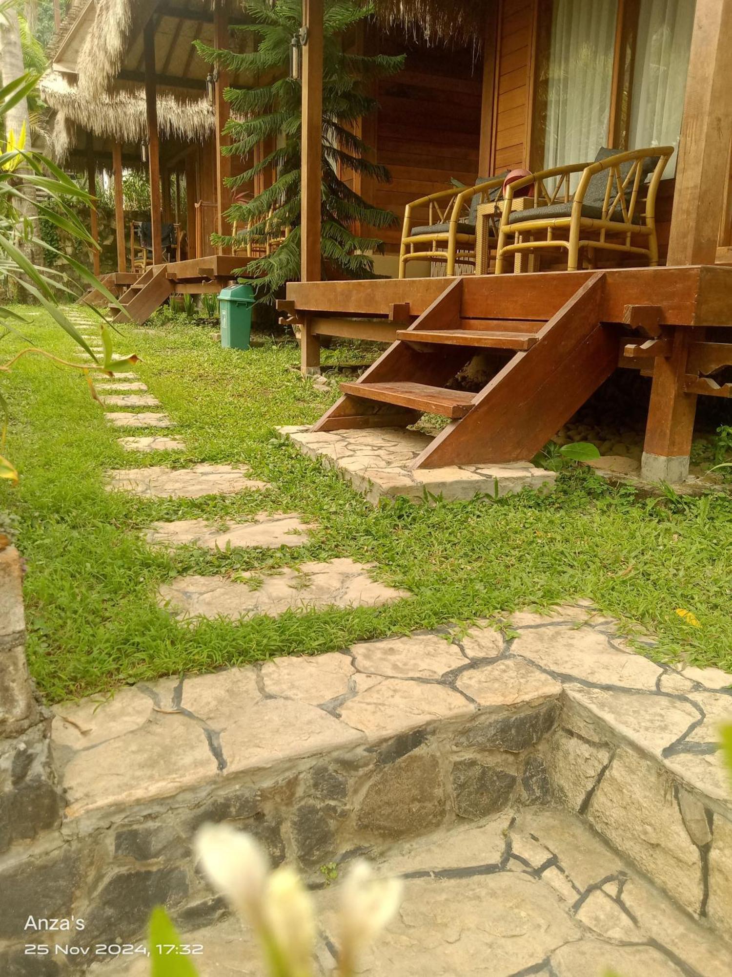 Village Vibes Lombok Kuta  외부 사진